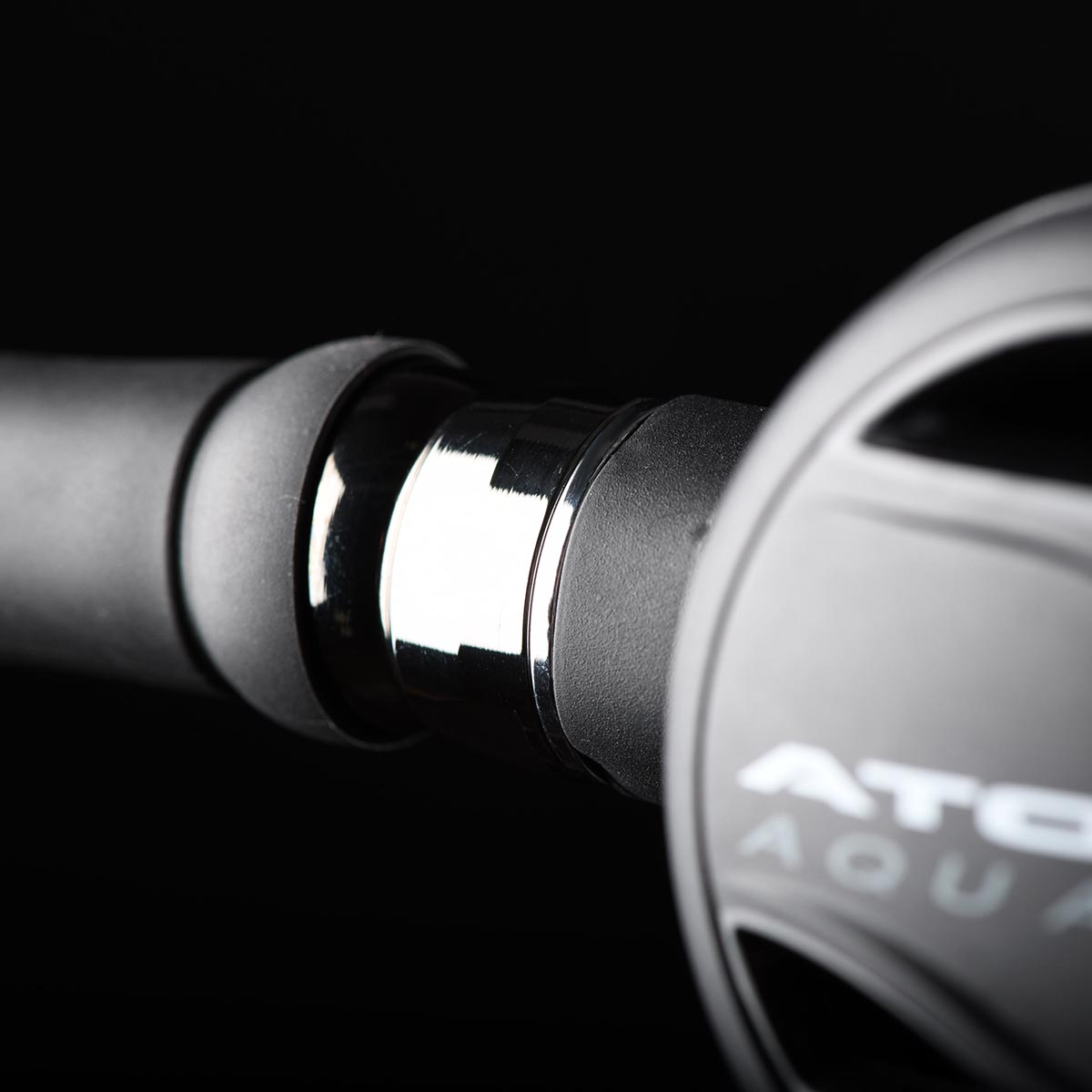 ATOMIC B2 REGULATOR Yoke Style