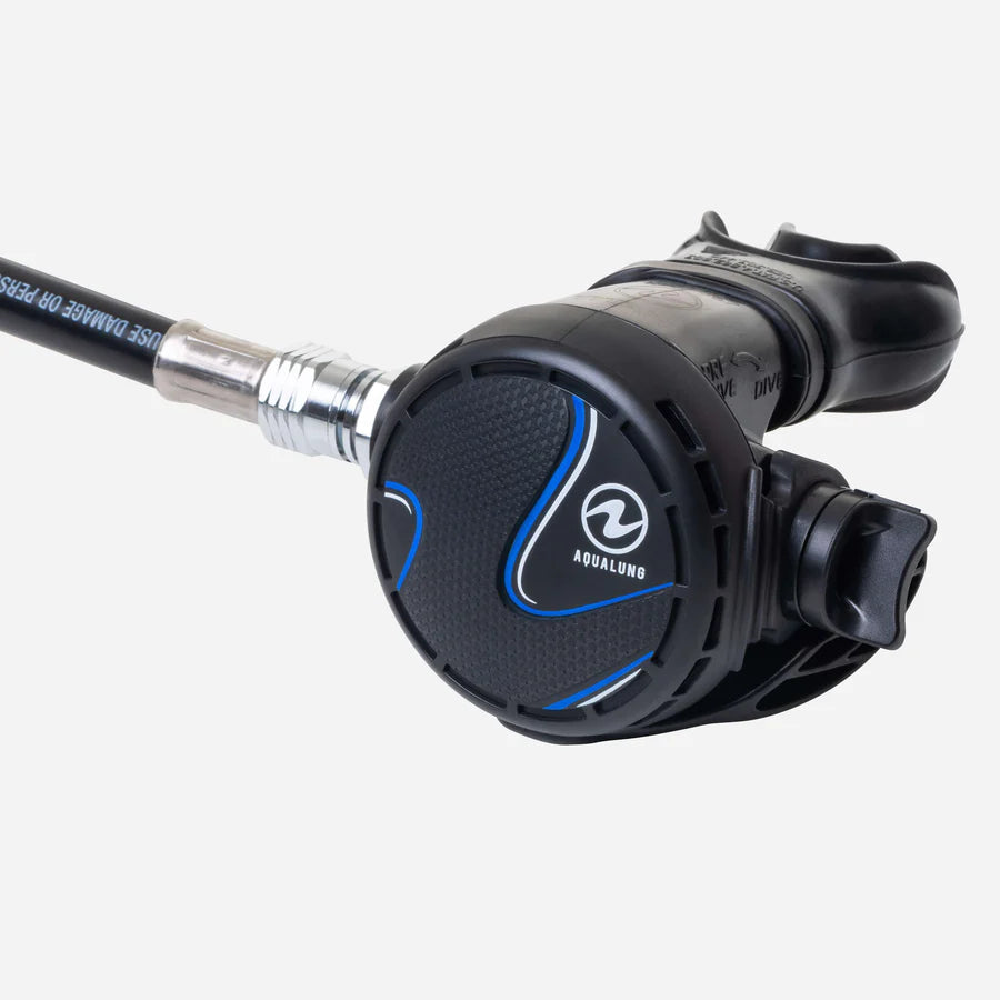 AQUALUNG TITAN - Dive Regulator Yoke Style