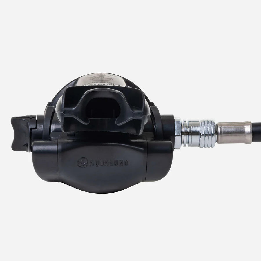 AQUALUNG TITAN - Dive Regulator Yoke Style